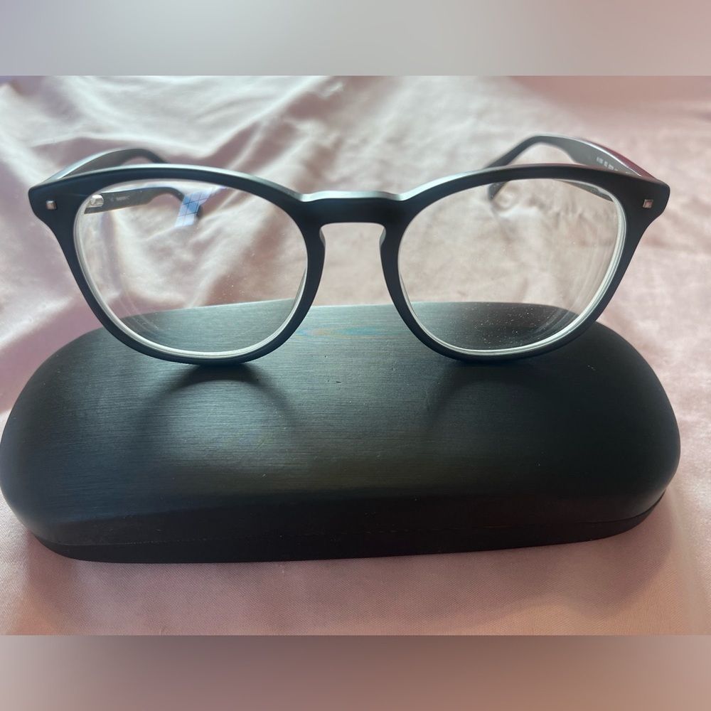 Black Eye Glasses